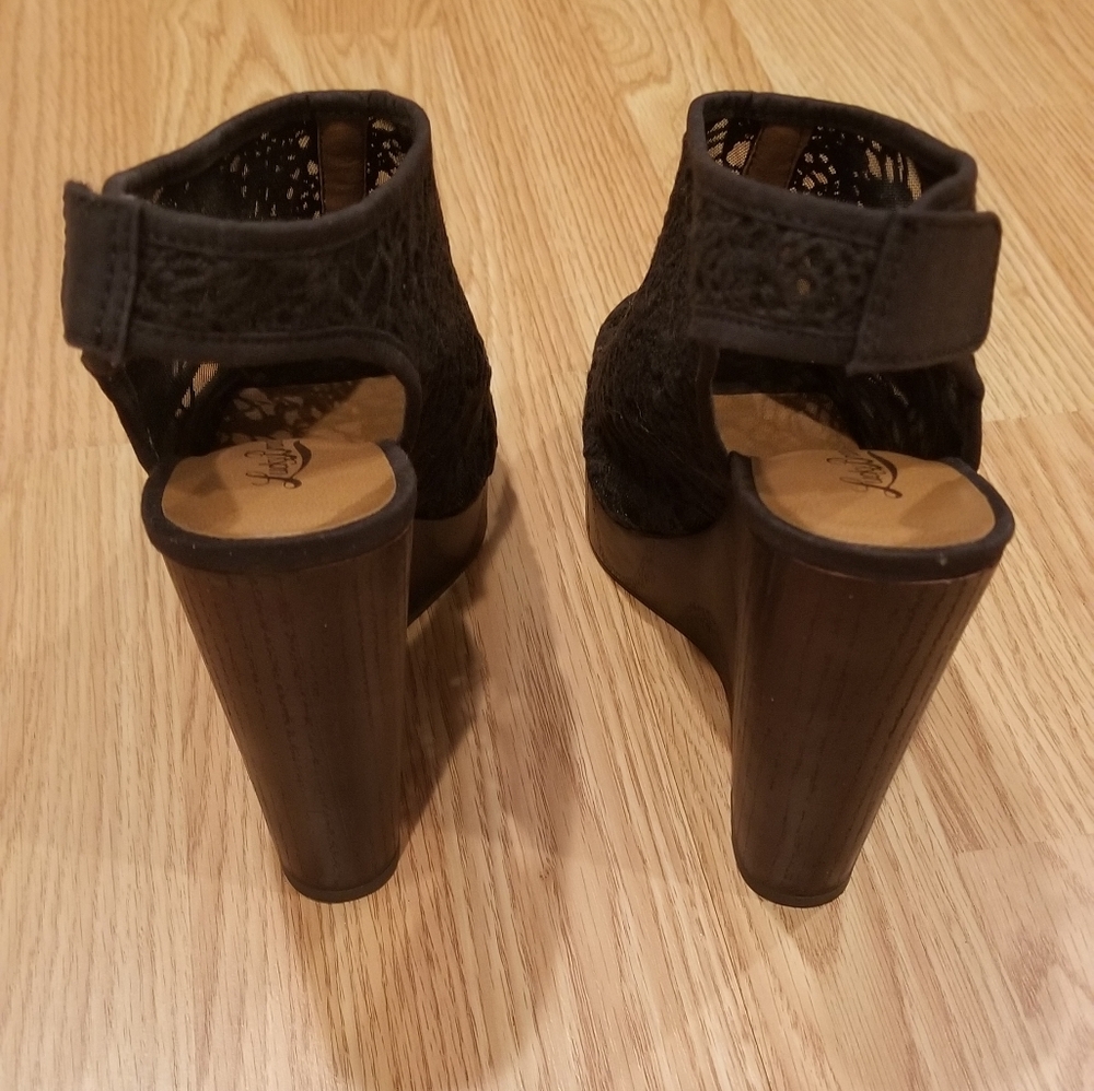 Lucky Brand Marin Crochet Black Wedges View 4